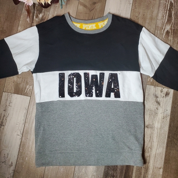 PINK Victoria’s Secret University of Iowa Hawkeyes Fleece Pullover Size XS EUC - Picture 2 of 16